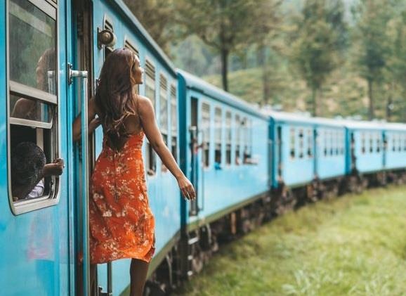 Chuyen tau 'hoang da', di qua nhieu diem tuyet dep the gioi hinh anh