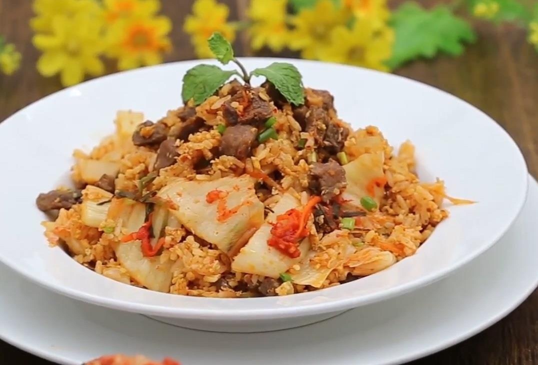 Lam com rang thit bo kim chi dung chuan Han Quoc hinh anh