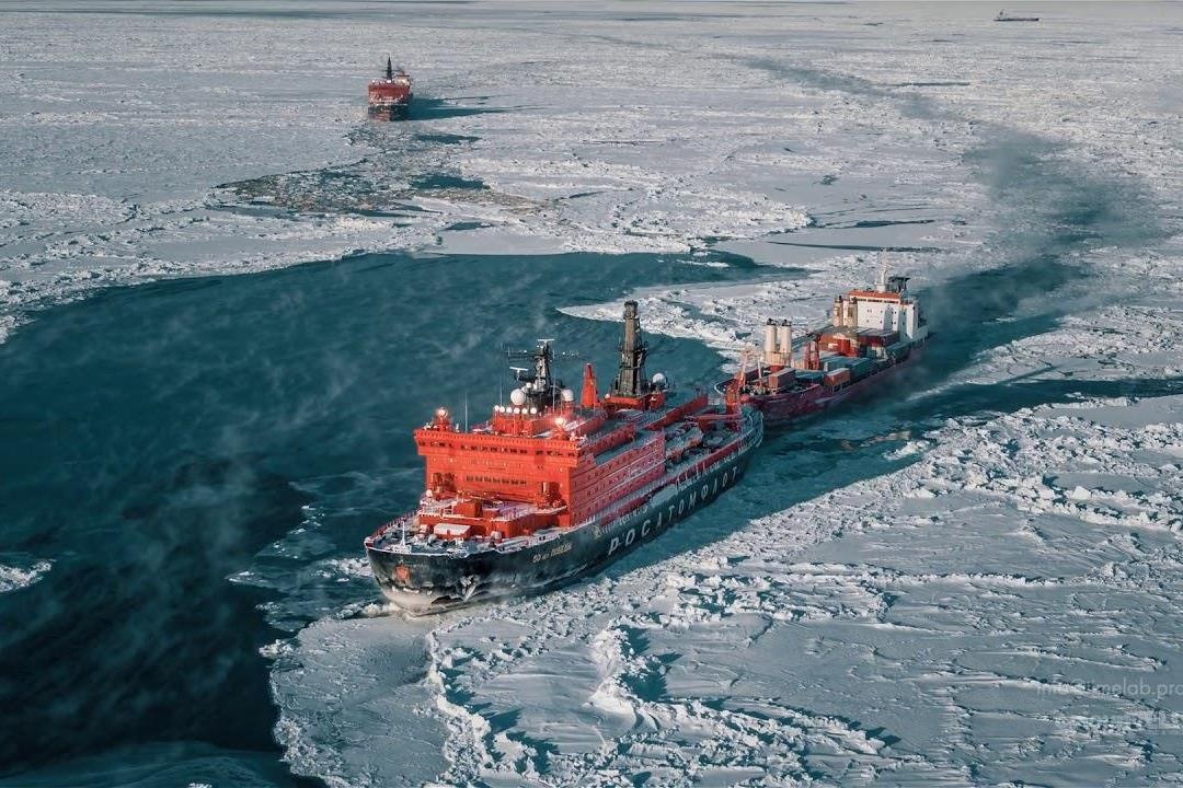 Canh tuong tau pha bang Yamal chinh phuc Bac Cuc hinh anh