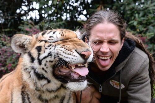 Chang nguoi rung song cung bay ho anh 10