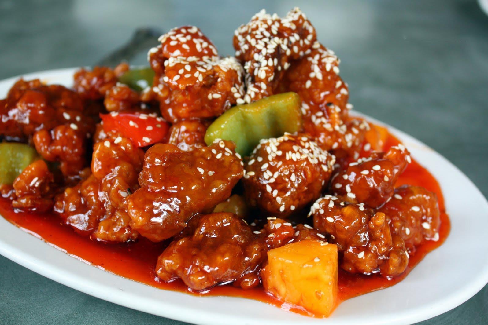 Toi nay an gi: Suon xao chua ngot chuan vi me nau hinh anh