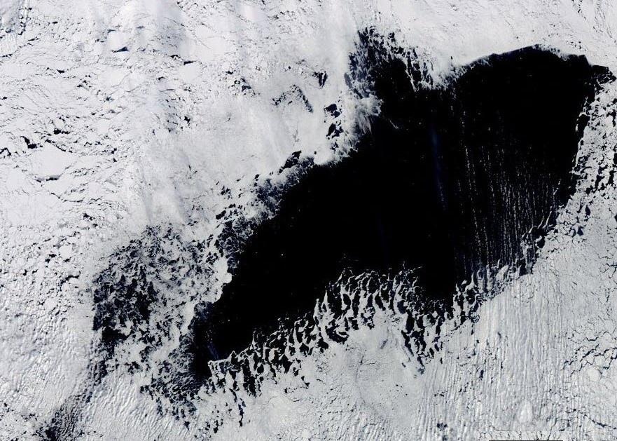 Tim kiem loi giai cho nhung ho den bi an o Nam Cuc hinh anh