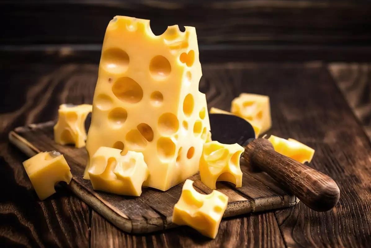 Pho mai duc lo phien ban Tom and Jerry doi moi bua an hinh anh