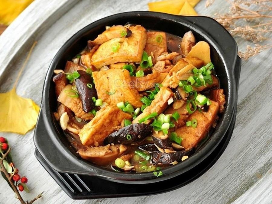 Thit ba chi om dau phu, nam huong thom ngon mua lanh hinh anh