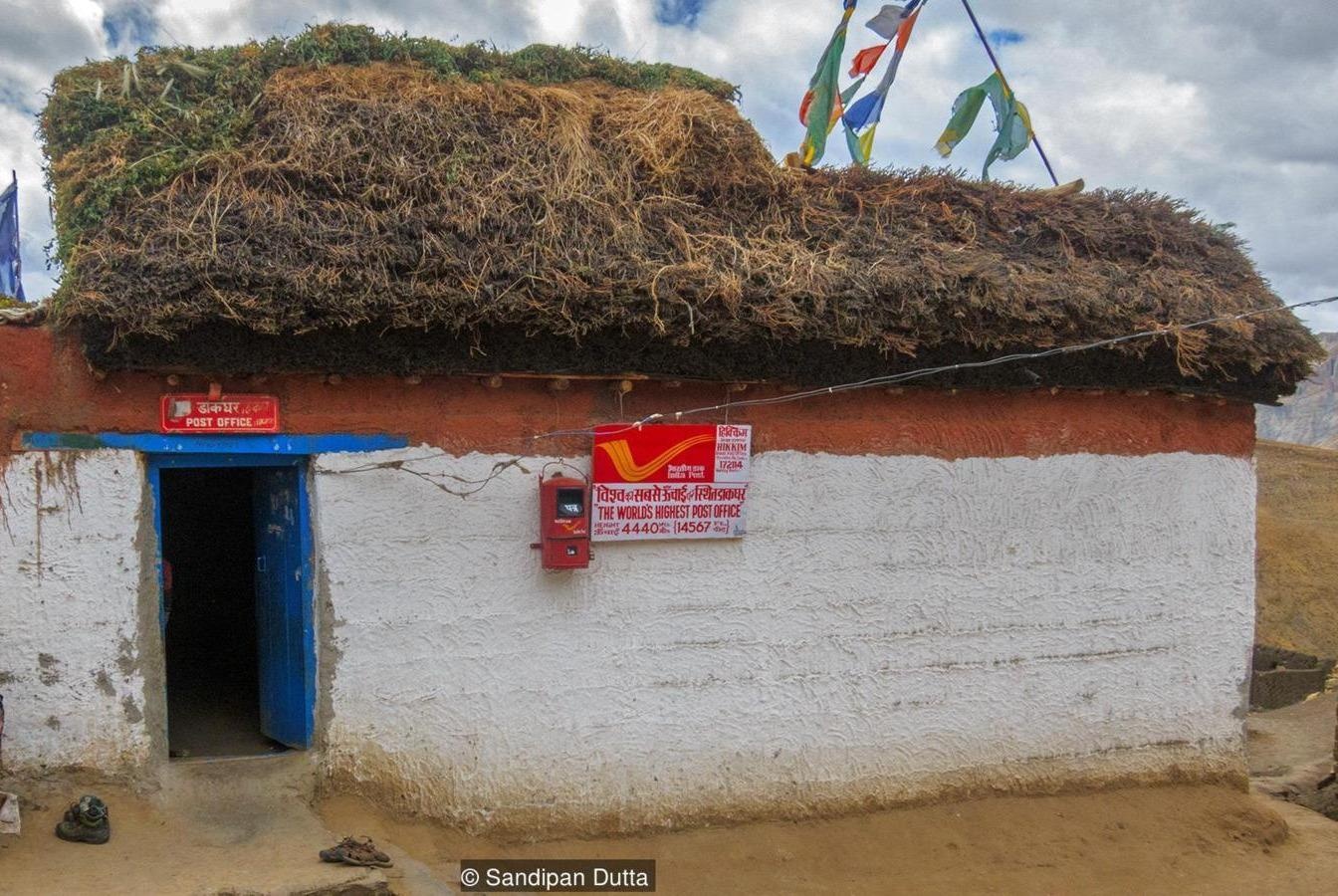 Cong viec o buu dien cao nhat the gioi hinh anh