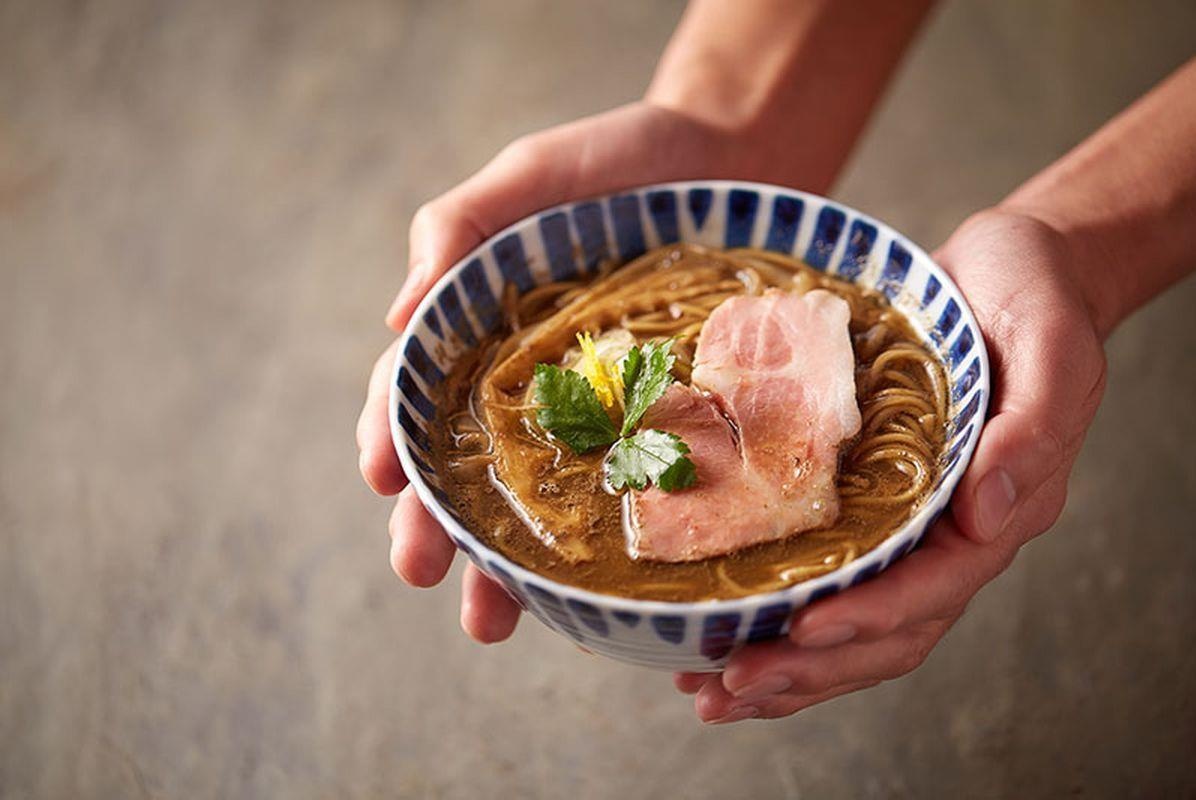 Bac thay lam mi ramen o Nhat Ban hinh anh