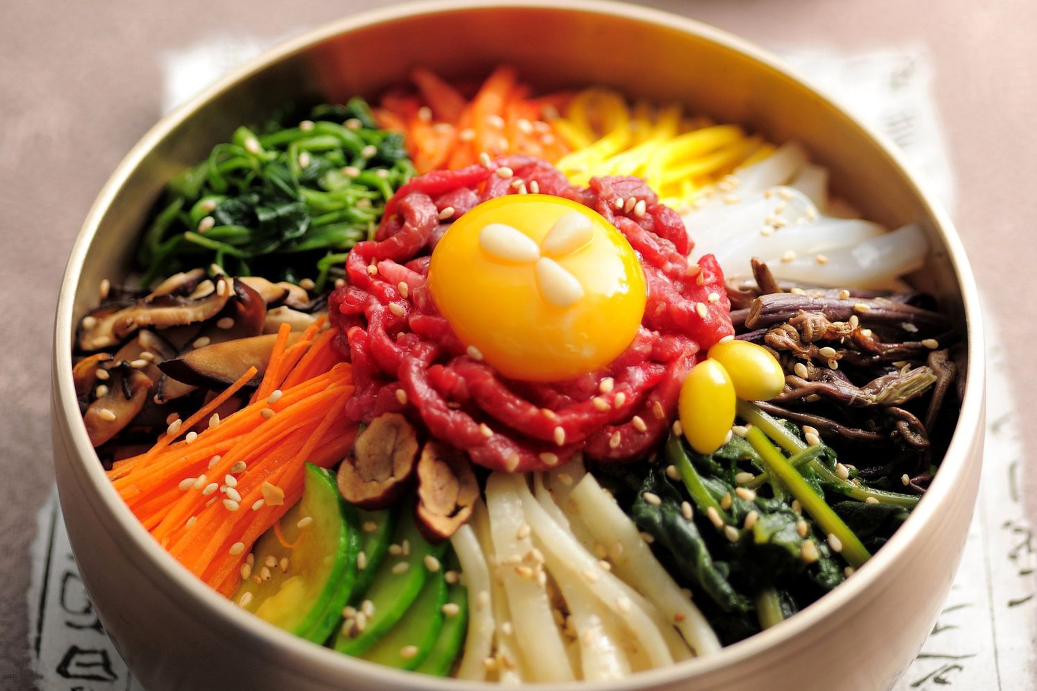 Cong thuc com tron bibimbap don gian, ai cung co the lam hinh anh