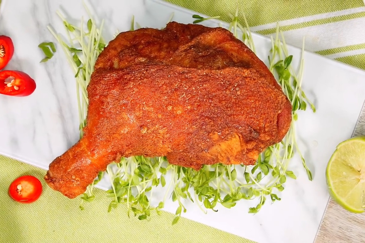 Hoc dau bep cach chien dui ga ngoai gion trong mem hinh anh