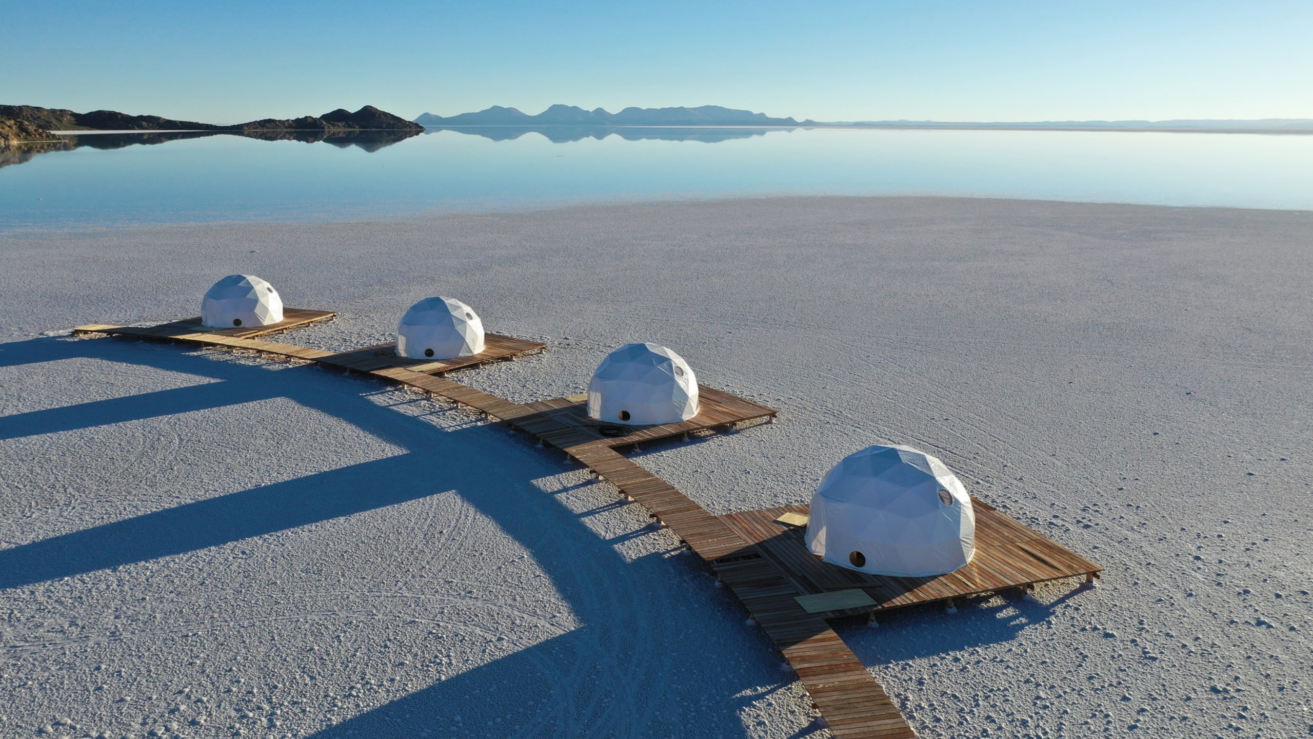 Khach san moi an tuong 2020 anh 1