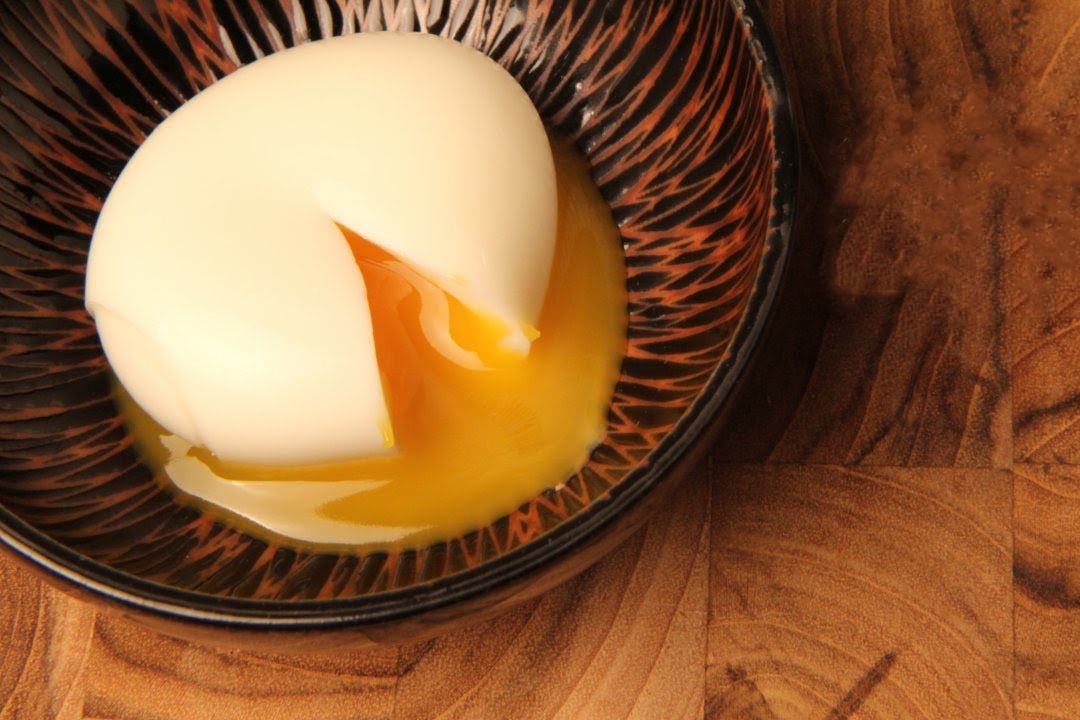 Mon trung nguoi luoc trong suoi nuoc nong cua Nhat Ban hinh anh