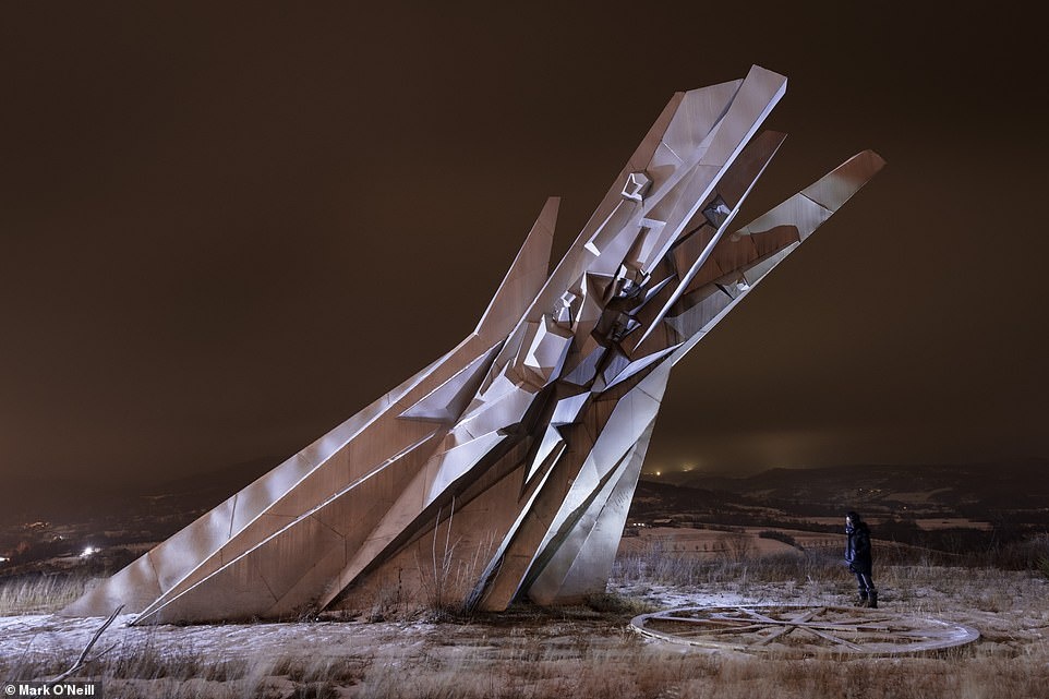 Nhung cong trinh nguyen khoi ky di anh 7