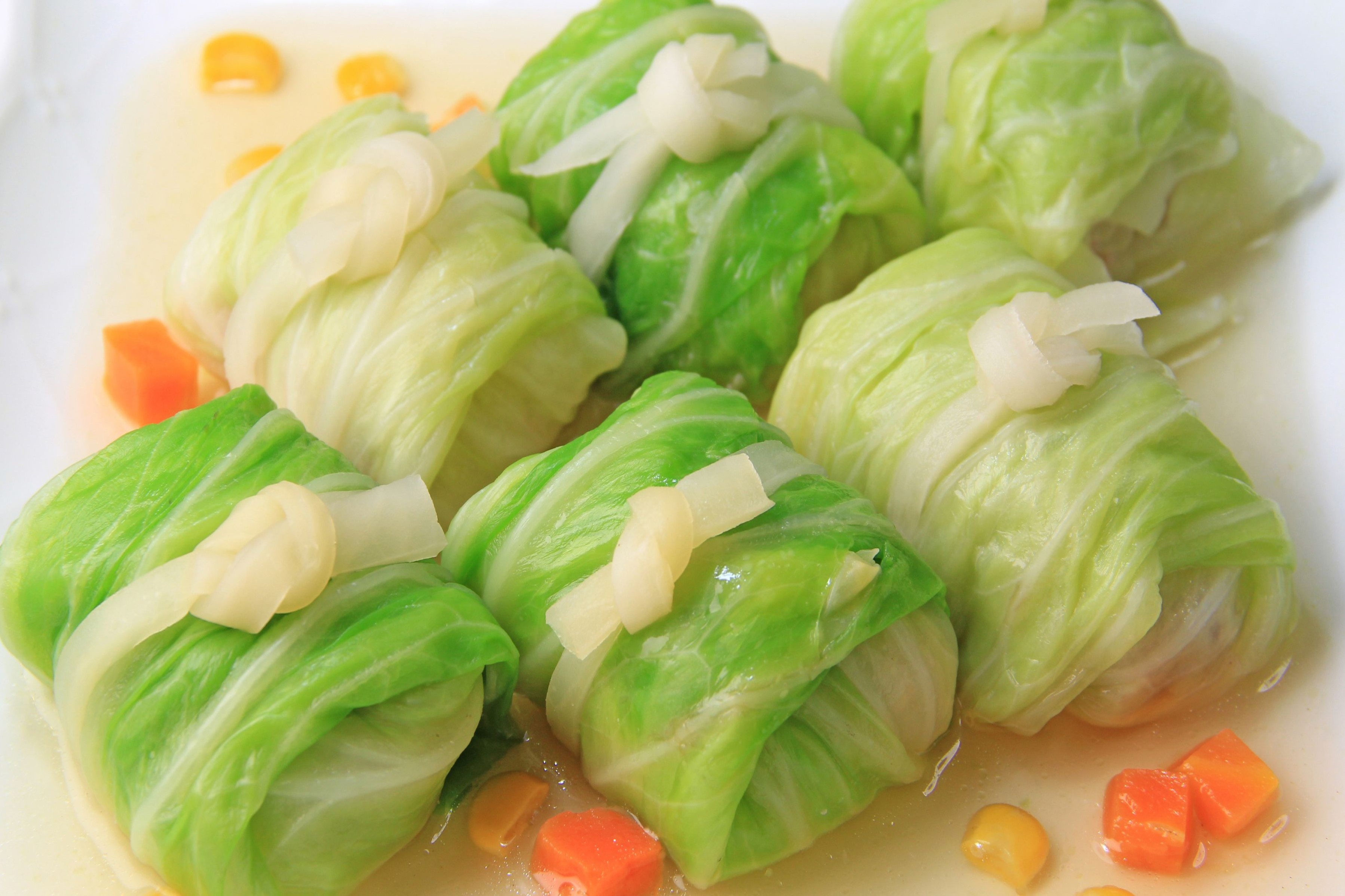 Cai cuon thit va 3 cach che bien rau cai khong ton suc hinh anh