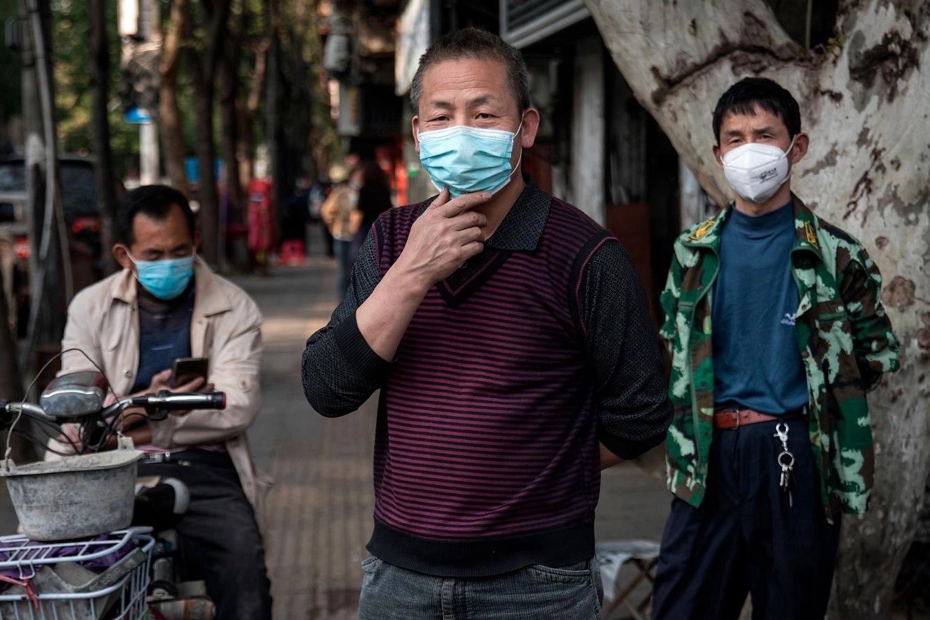 Cuoc song o Vu Han sau khi do bo phong toa hinh anh