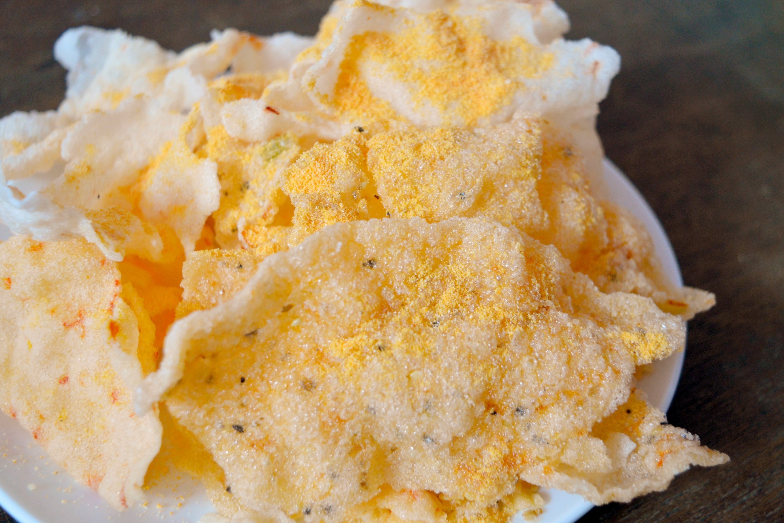 Lam nhanh banh trang chien cham muoi ot hinh anh