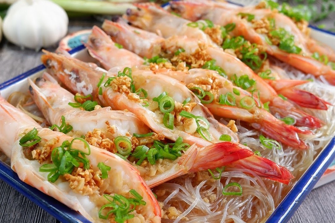 Danh thuc vi giac voi tom hap toi ngon giong ngoai hang hinh anh