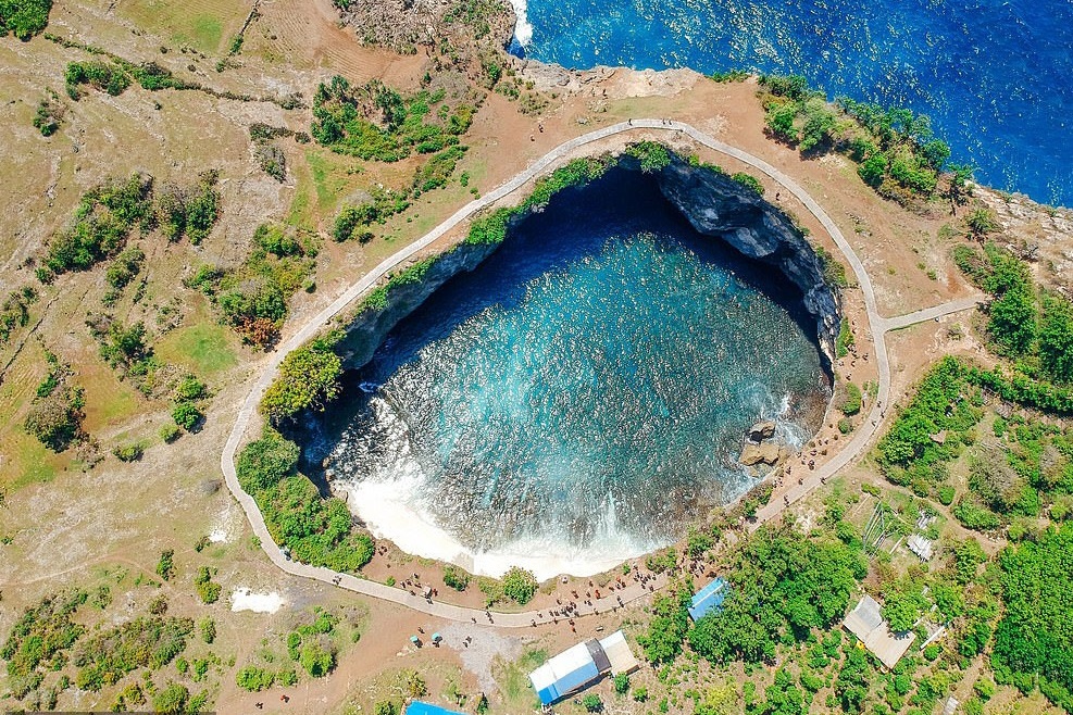 9 ho sut mang ve dep an tuong, hut khach tham quan hinh anh