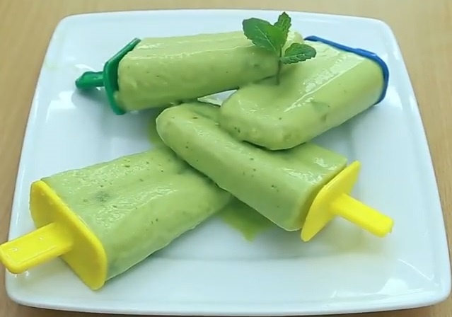 Huong dan lam kem bo giai nhiet ngay nang nong hinh anh