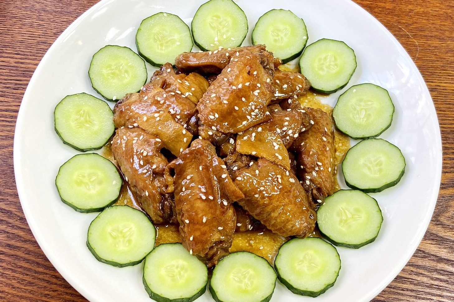 Canh ga om bia hap dan cho mua he hinh anh