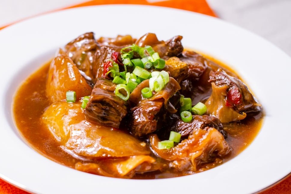 Dau bep day lam thit bo kho sot dac quanh hinh anh