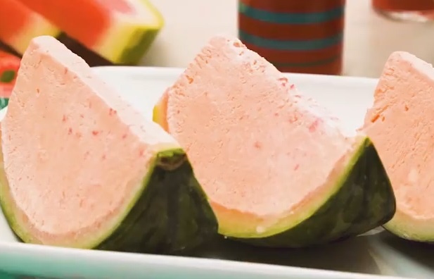 Tan dung vo dua lam mon kem dua hau cat lat hinh anh