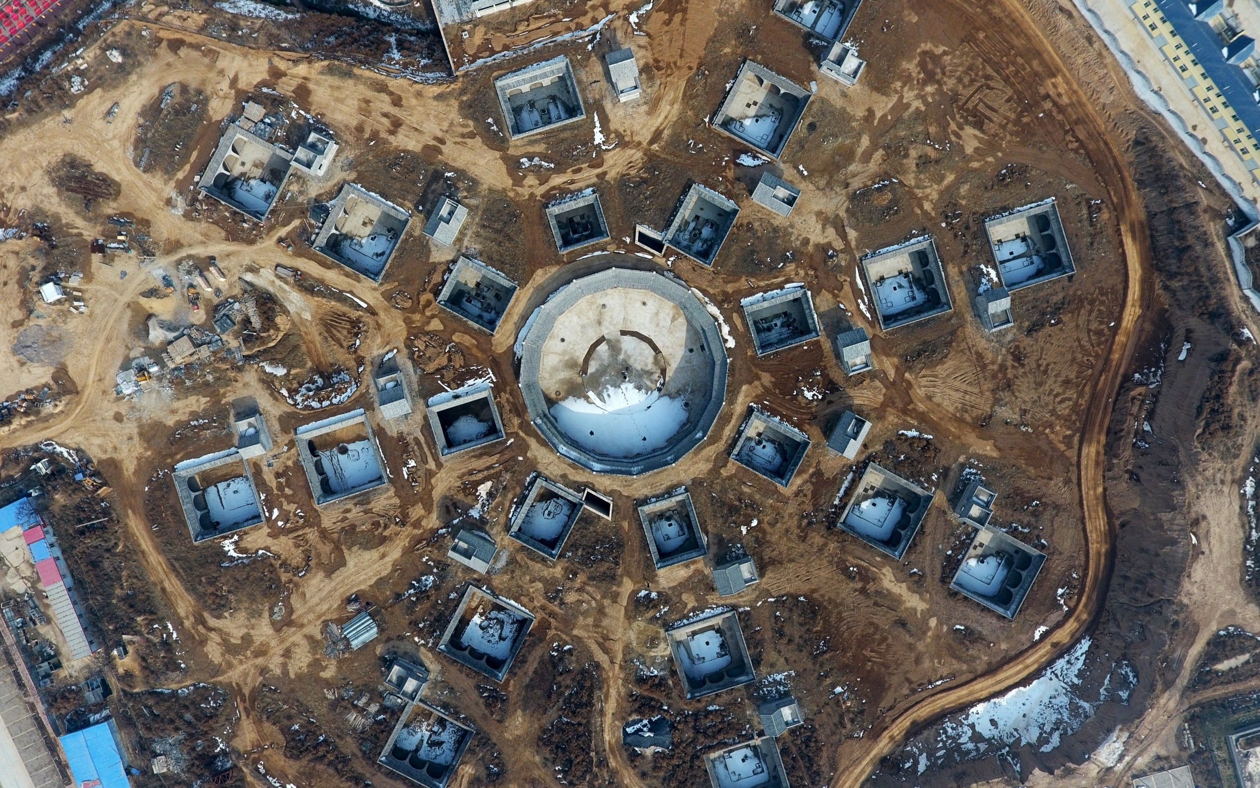 Ngoi lang nam duoi long dat, mua he khong can dieu hoa hinh anh