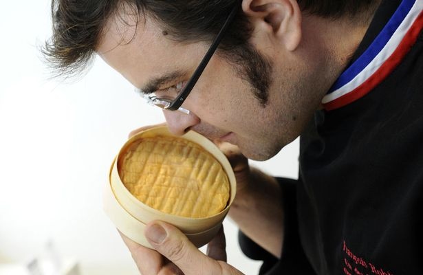 Loai pho mai boc mui co vi ngon dac biet hinh anh