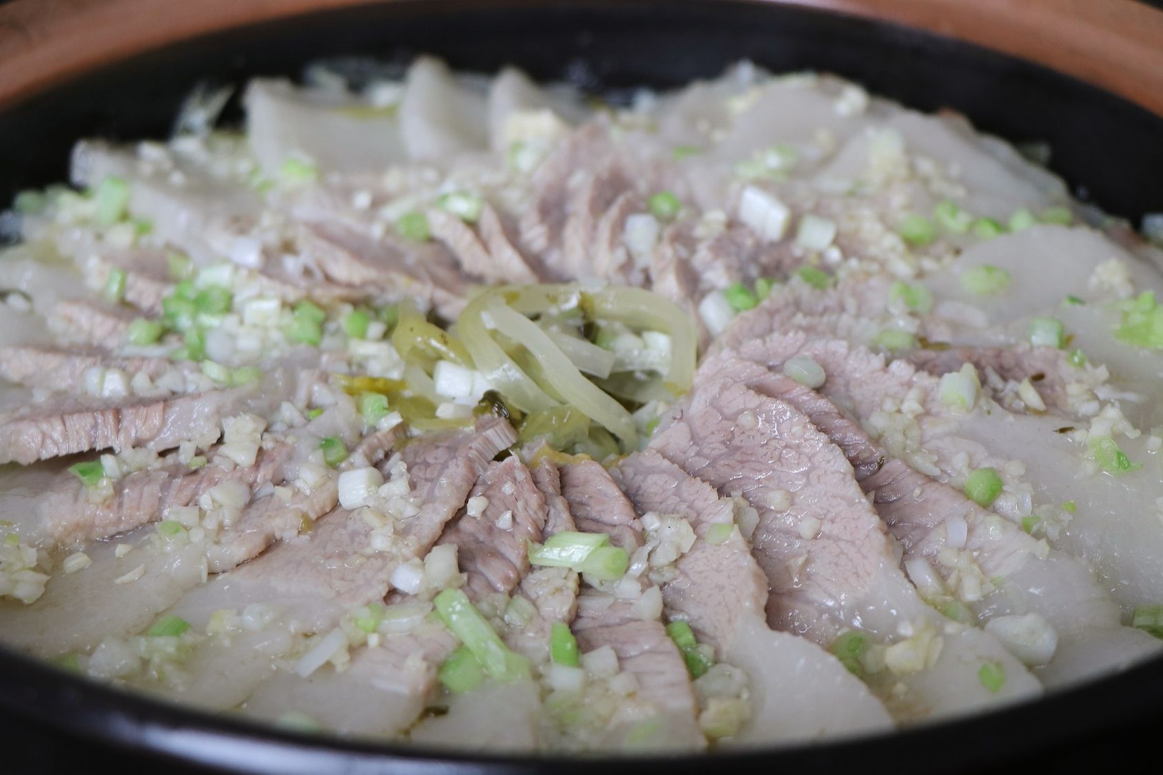 Cach che bien thit ba chi cung dua cai hinh anh