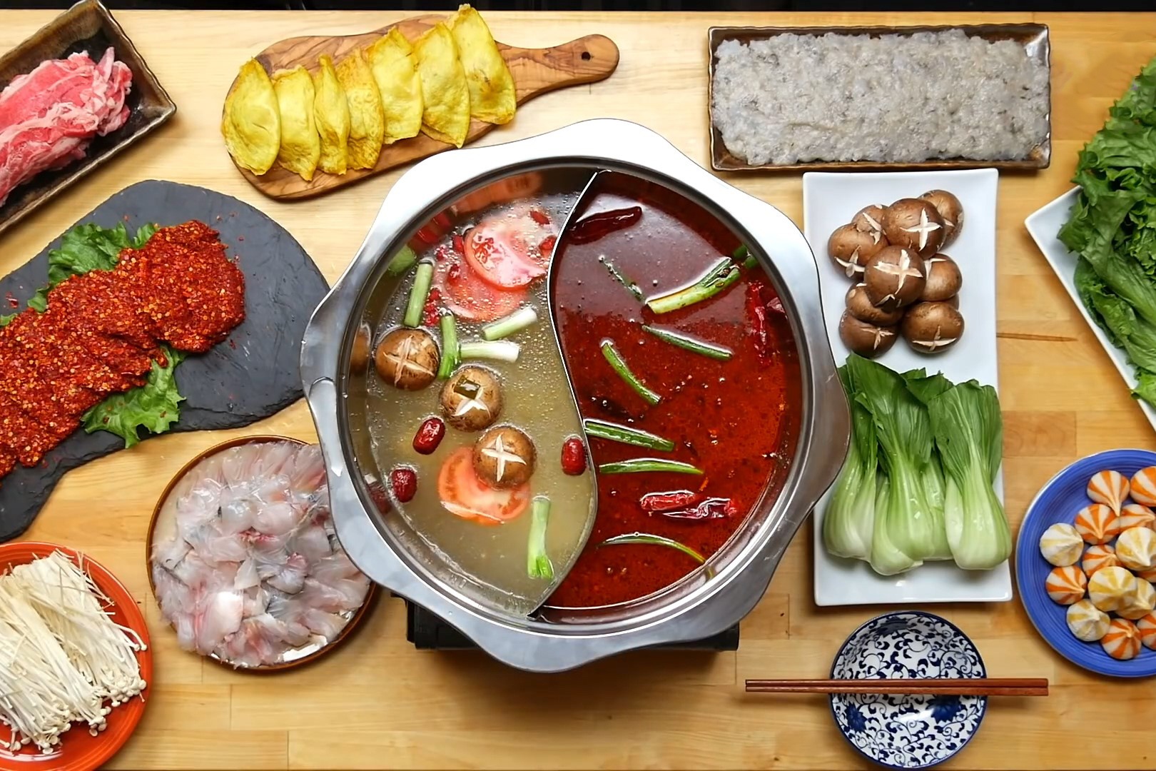 Dau bep day lam nuoc lau Tu Xuyen chuan vi hinh anh