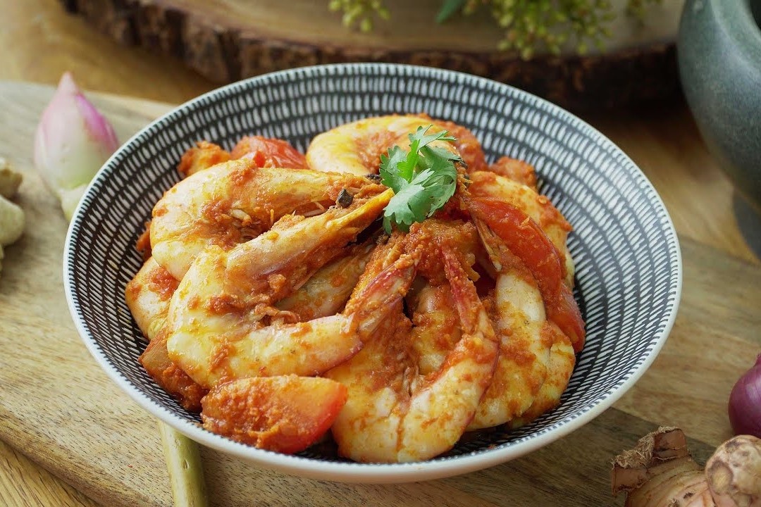 Cach lam tom sot me chua cay kieu Thai hinh anh