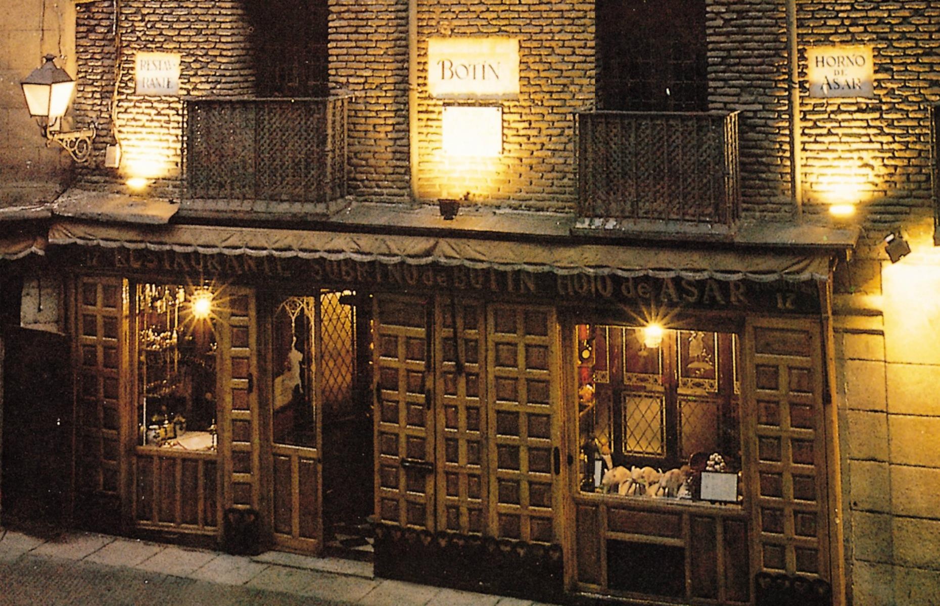 Nha hang co kinh tren the gioi anh 10