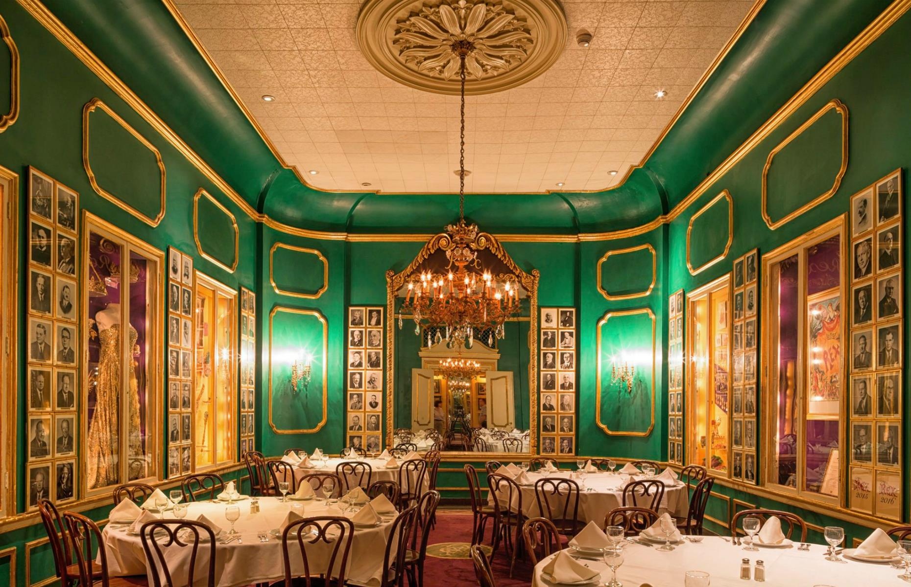 10 nha hang lau doi va noi tieng tren the gioi hinh anh