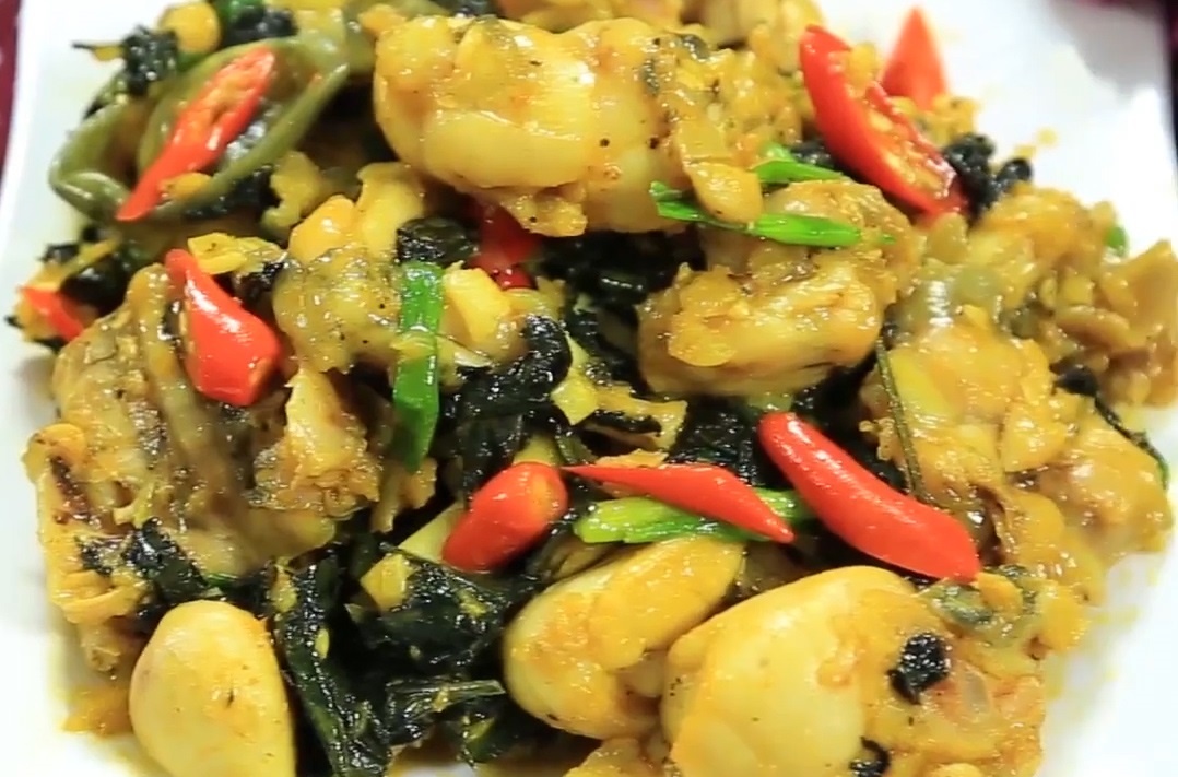 Doi vi voi mon ech xao tia to ngay cuoi tuan hinh anh