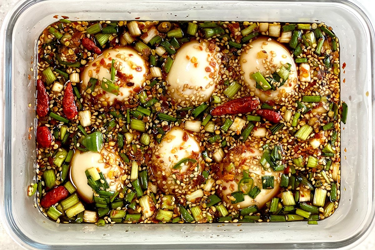 Cach lam trung ngam nuoc tuong chuan Han Quoc hinh anh