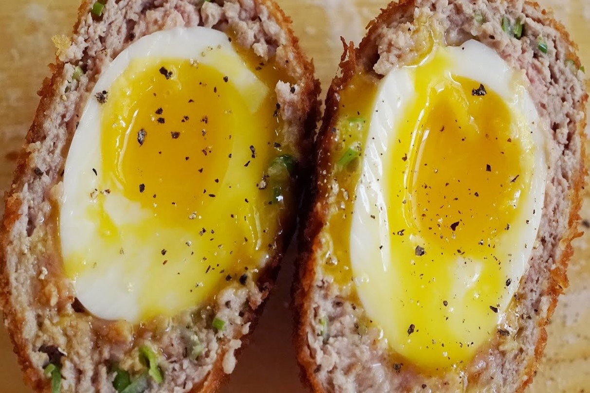 Thit heo boc trung long dao hinh anh