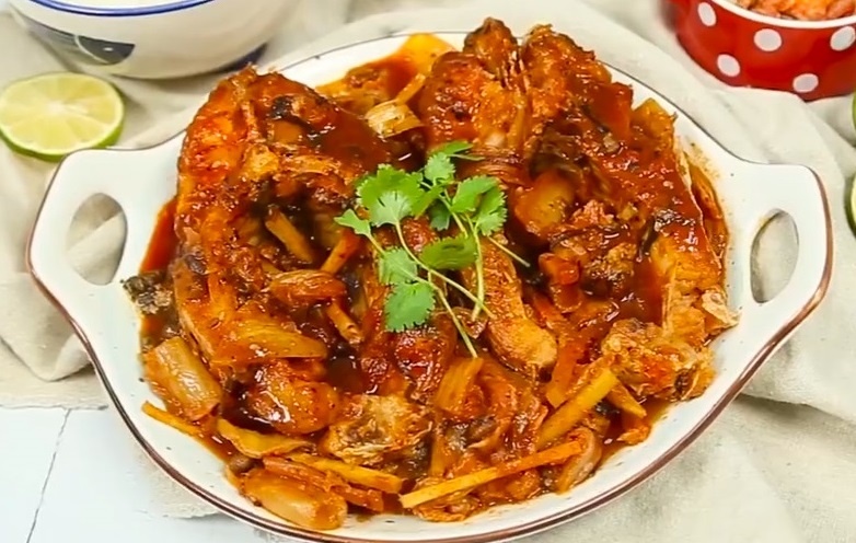 Lam ca kho kim chi cho ngay mat troi hinh anh