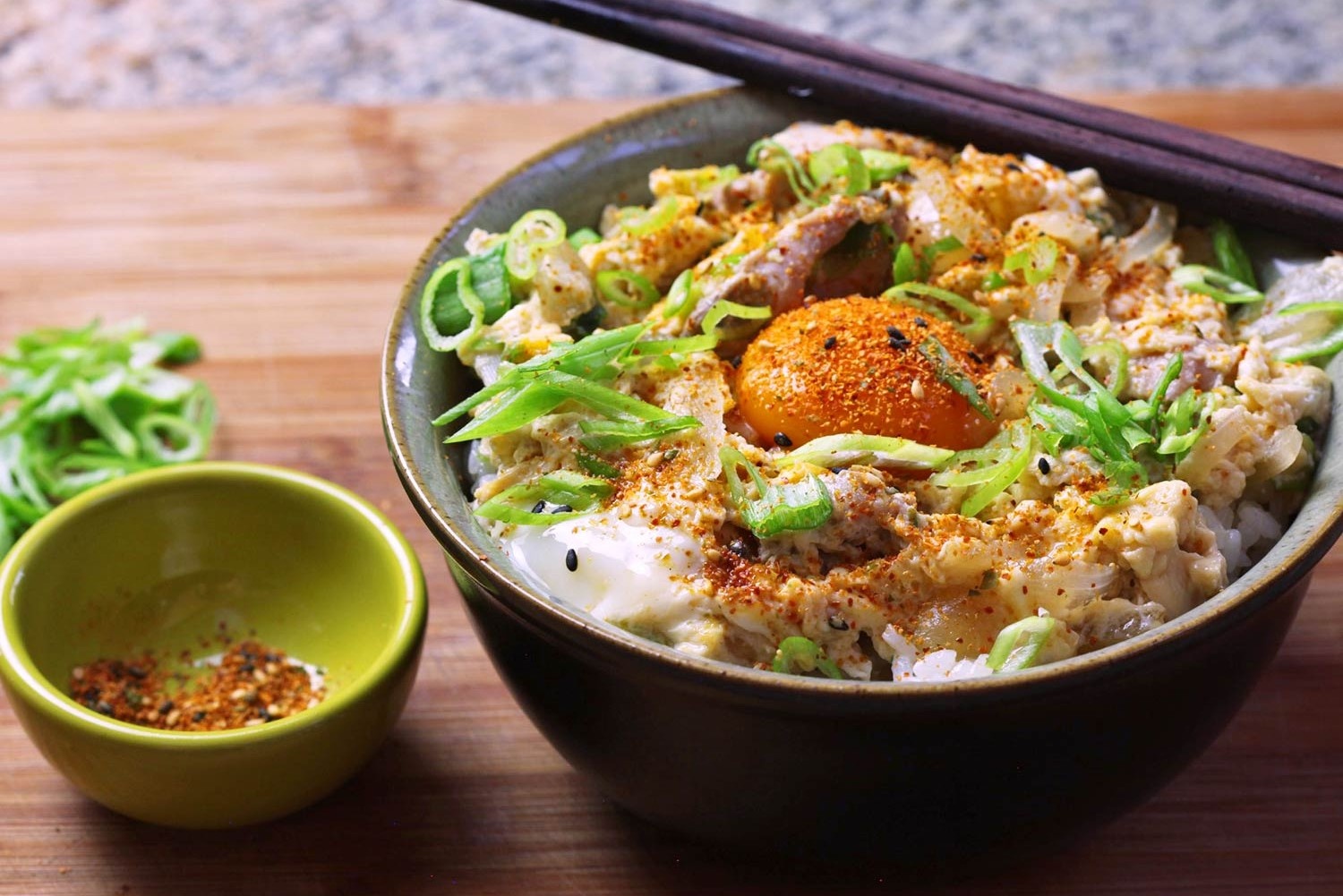 Dac san com ga trung cua nguoi Nhat hinh anh