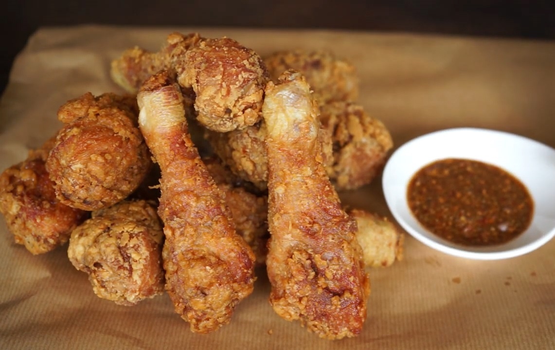 Cach lam dui ga uop sa chien gion hinh anh