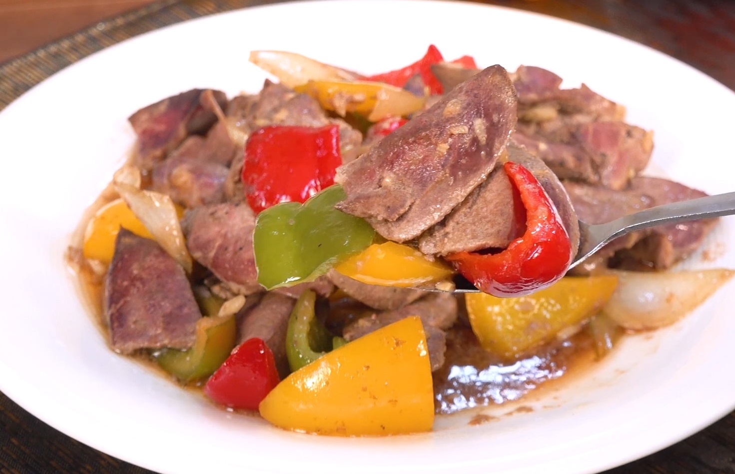 Cach lam gan heo xao ot chuong trong 5 phut hinh anh