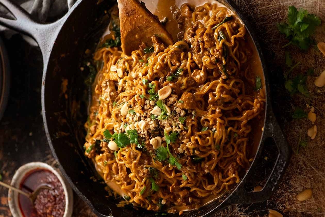 Cong thuc mi xao thit ga cho hai nguoi an hinh anh