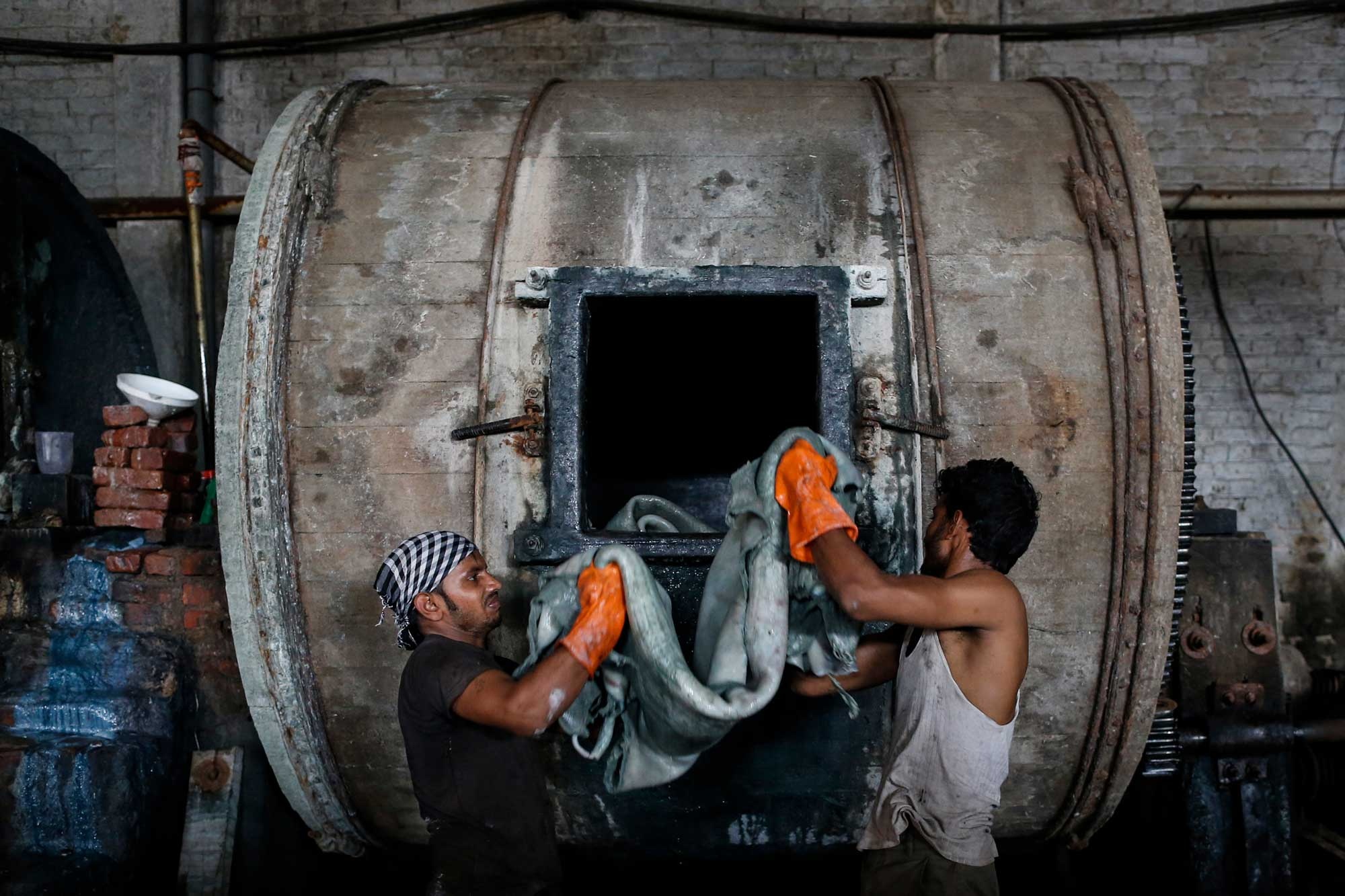 Song Hang o nhiem anh 4