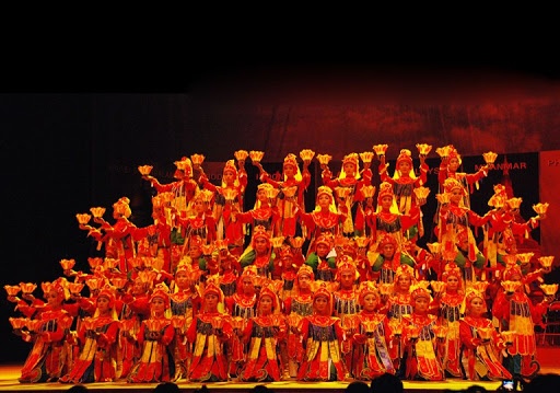 cau o Hue co 4 lan doi ten anh 4