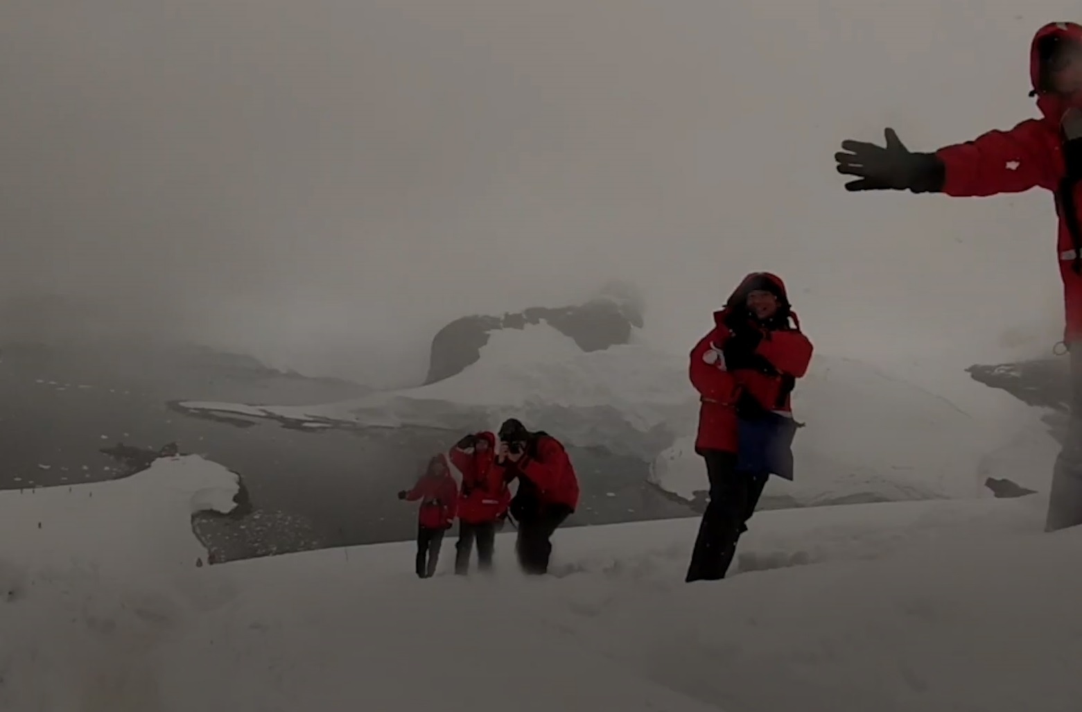 Duong truot tuyet hiem hoi o Nam Cuc hinh anh