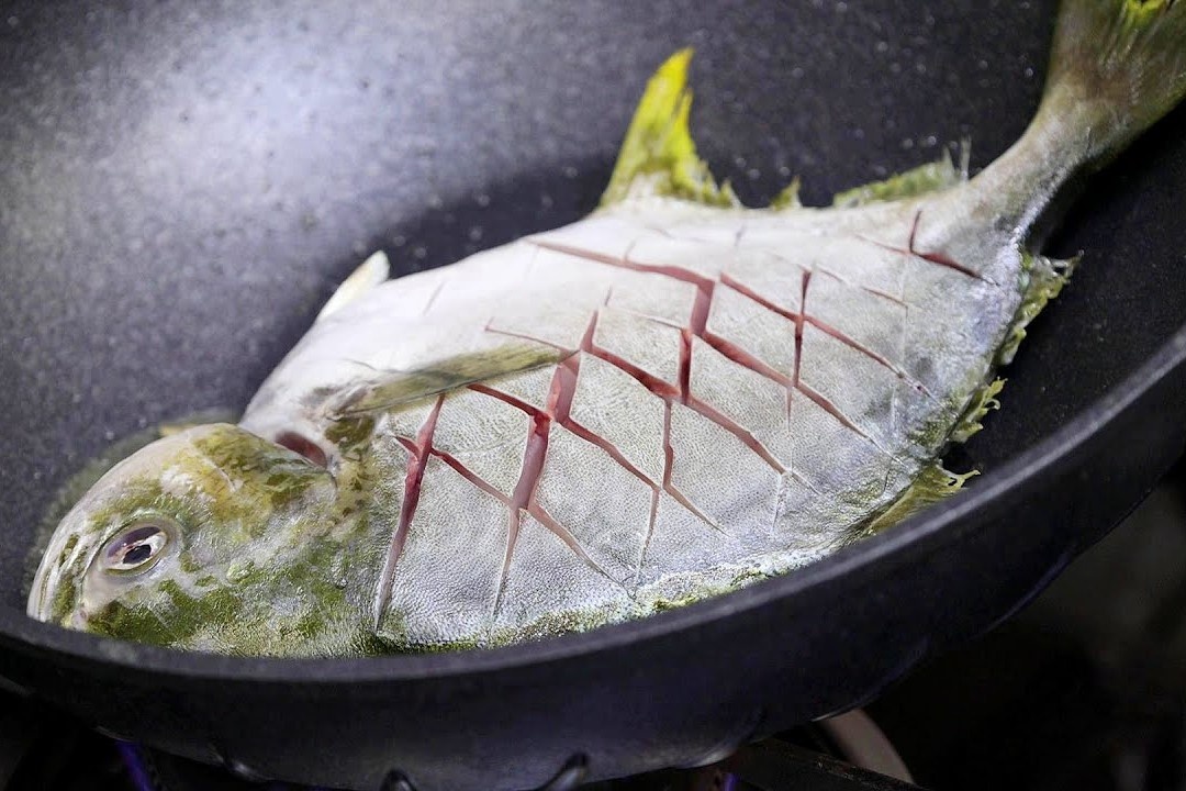 Cach kho ca chim trang ngon hinh anh