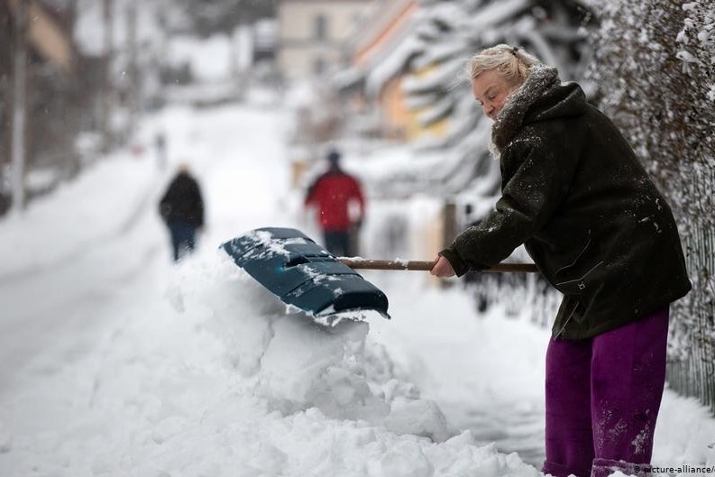 Bao tuyet quet qua vung Vien Dong cua Nga hinh anh