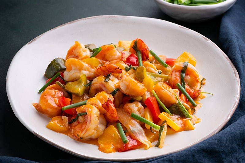 Cong thuc lam tom chua ngot sanh sot dam vi hinh anh