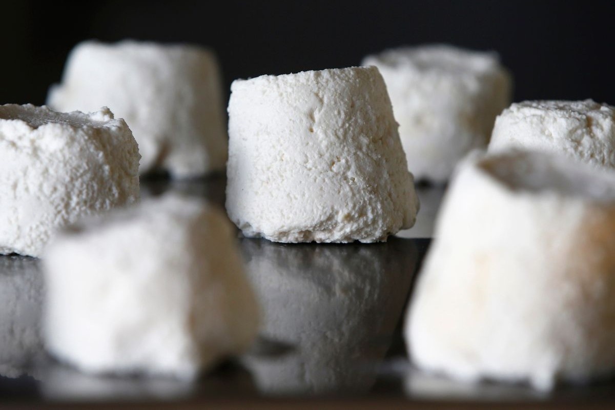 Loai pho mai dat do bac nhat the gioi hinh anh