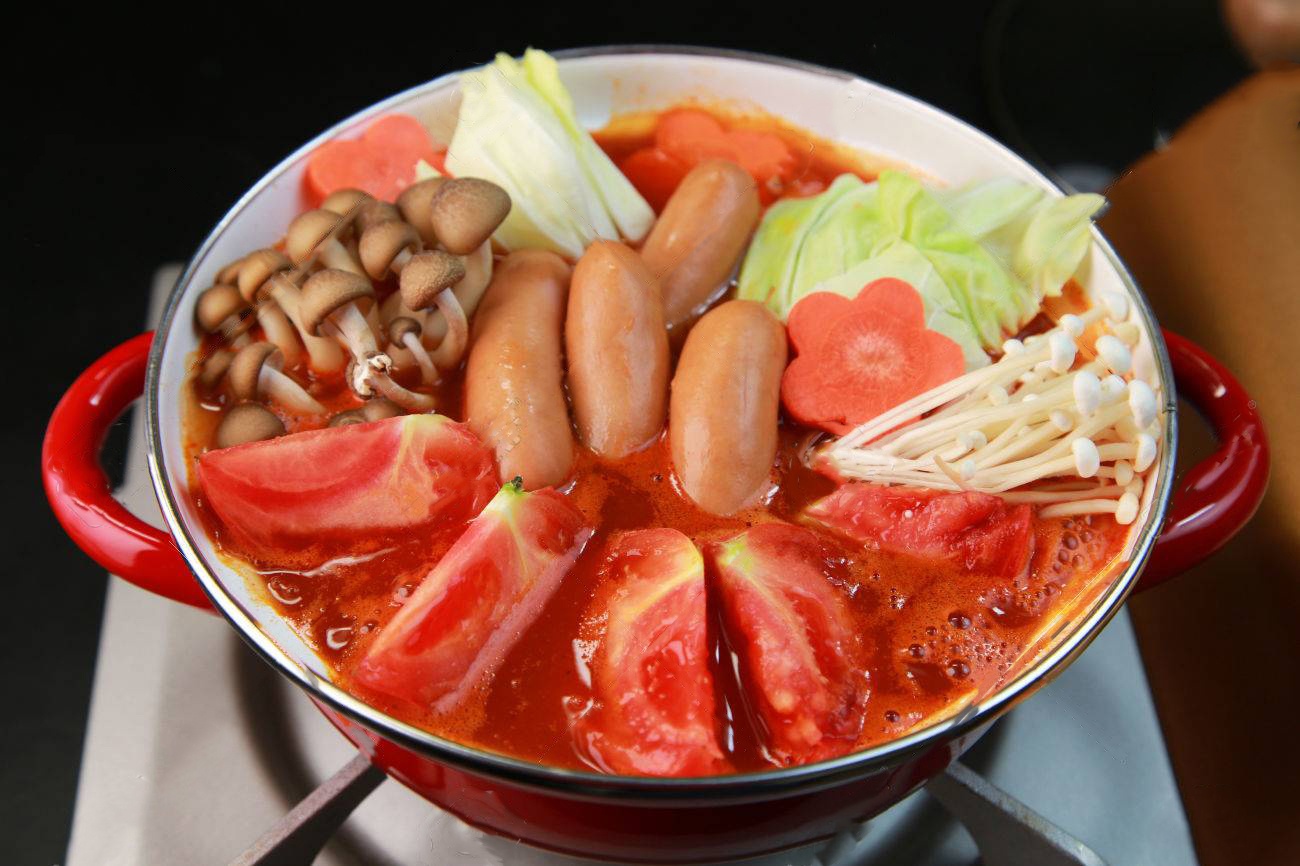 Cach lam nuoc lau ca chua chuan vi cho dip le hinh anh