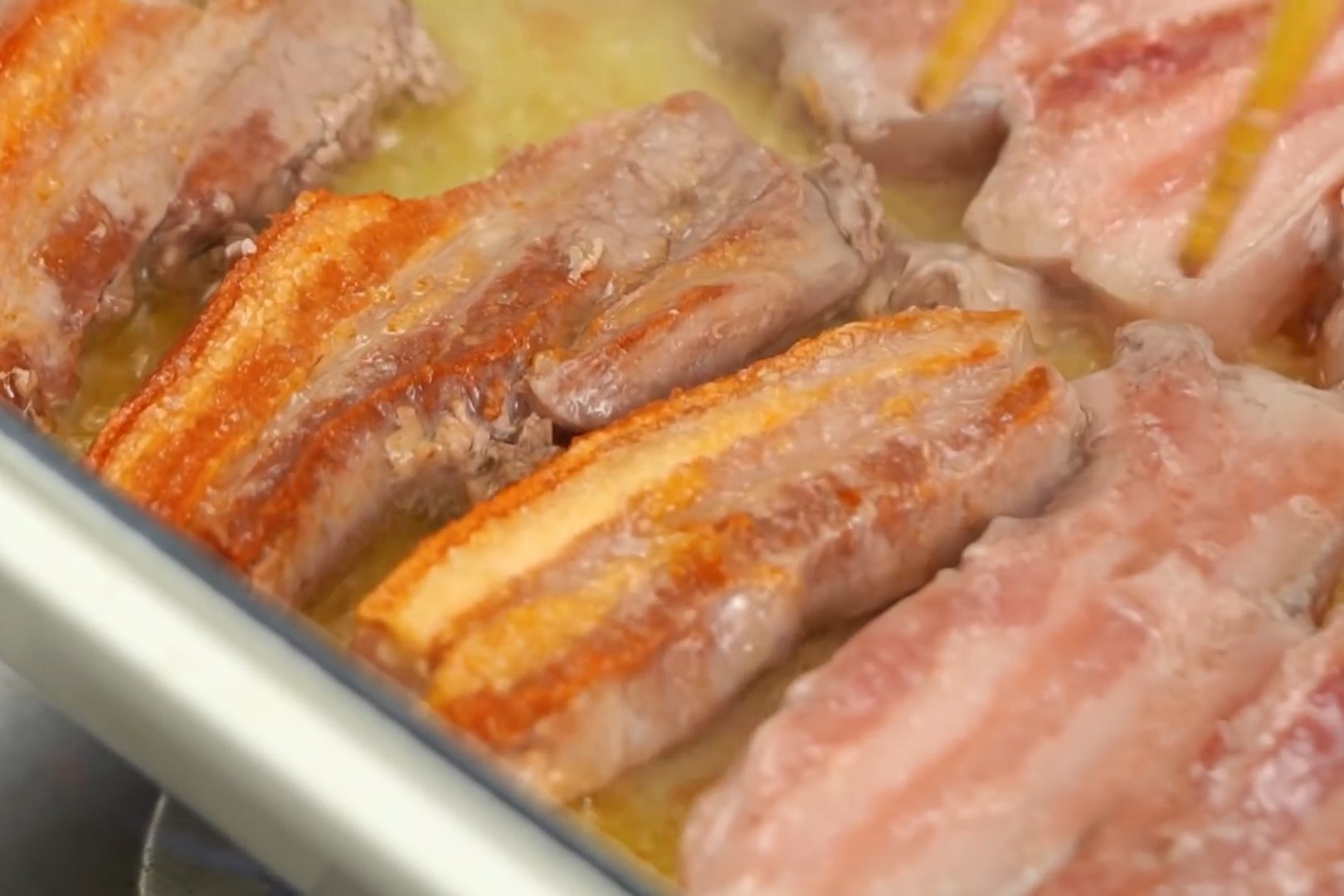 Lam thit nuong tao xanh voi cong thuc don gian hinh anh