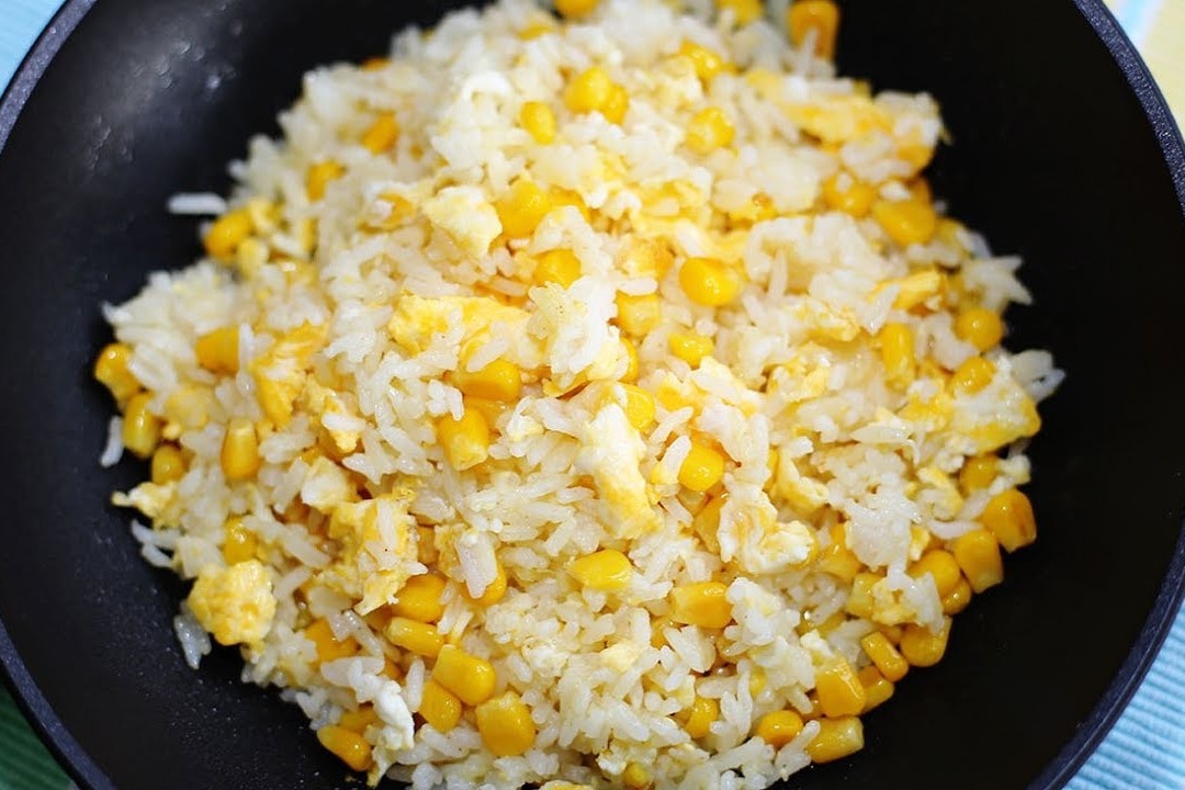 Meo nau com voi bap ngot thom cho bua toi hinh anh