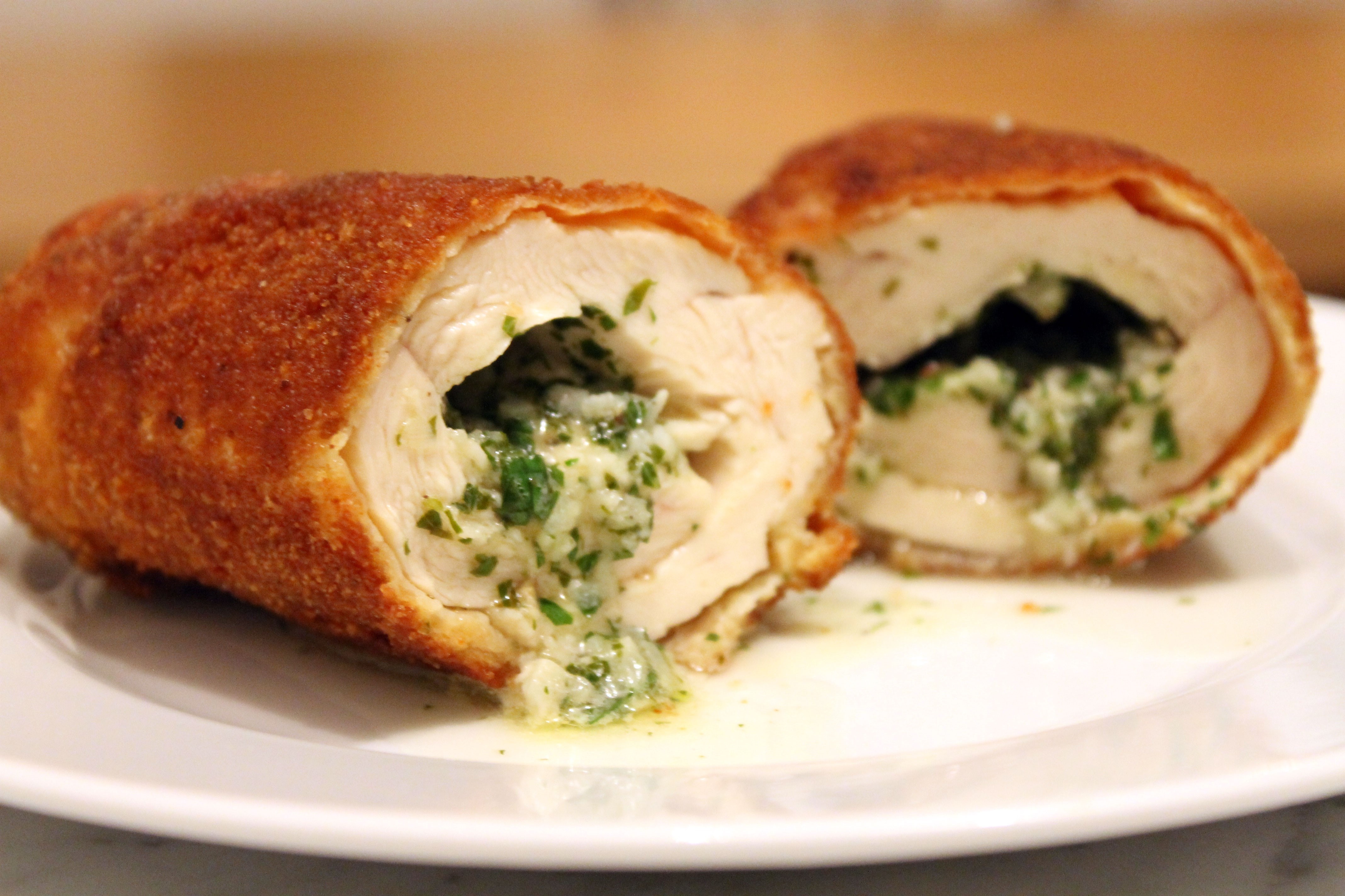 Thit ga chien nhoi bo toi cho bua toi hinh anh